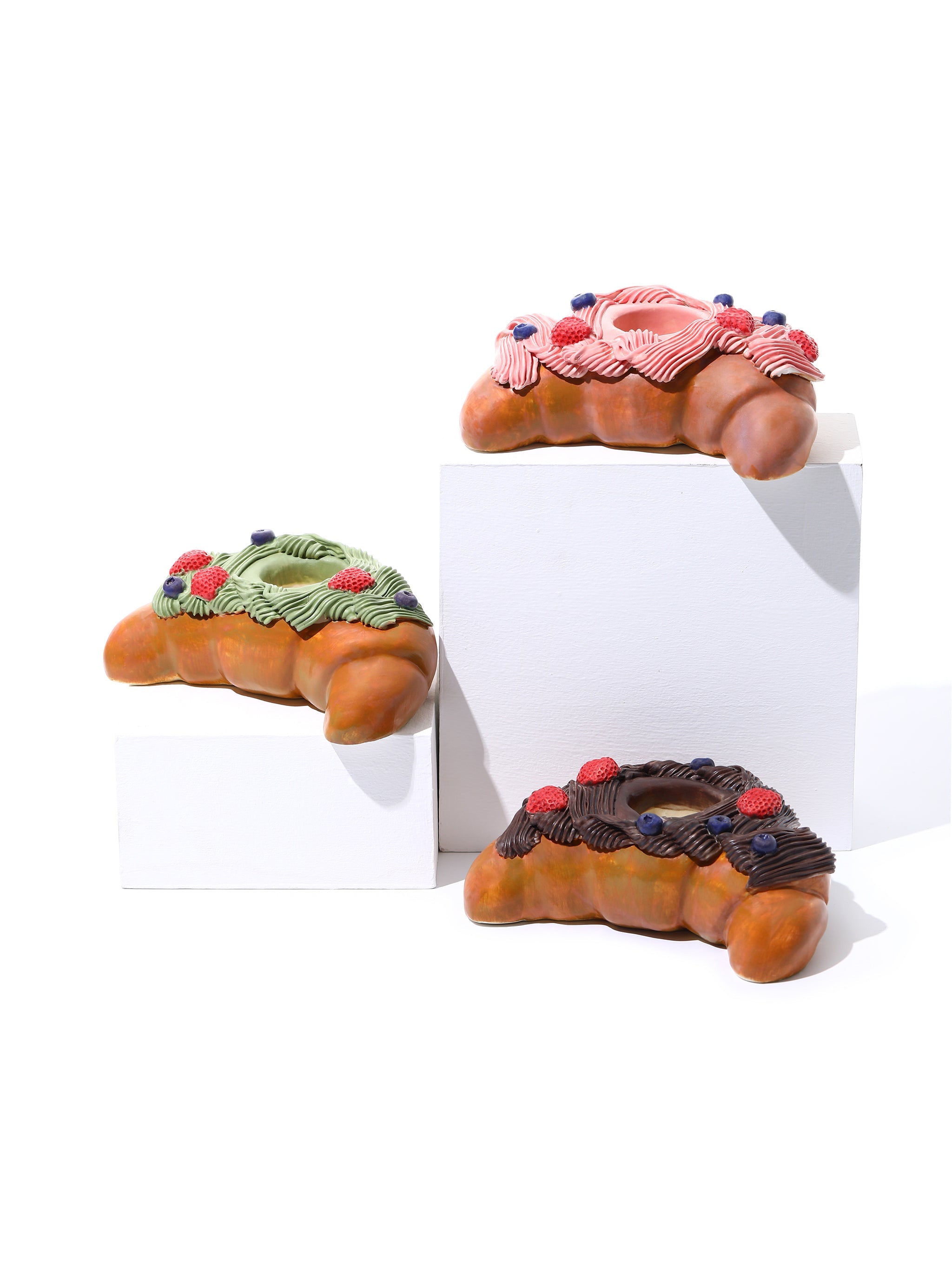 Croissant Candle Holder, Strawberry