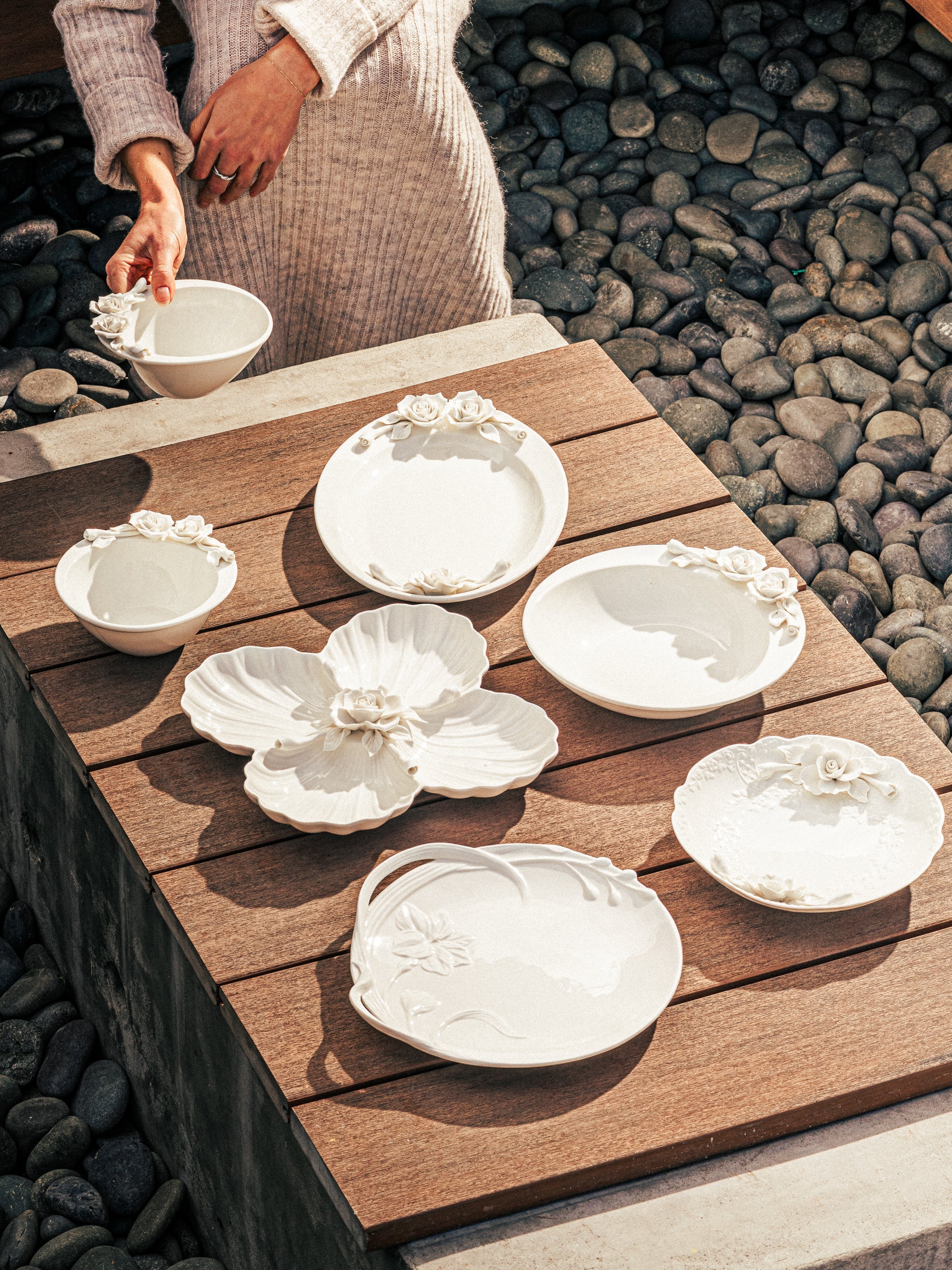 Isabella Artisan Rose Dinnerware Set of 9
