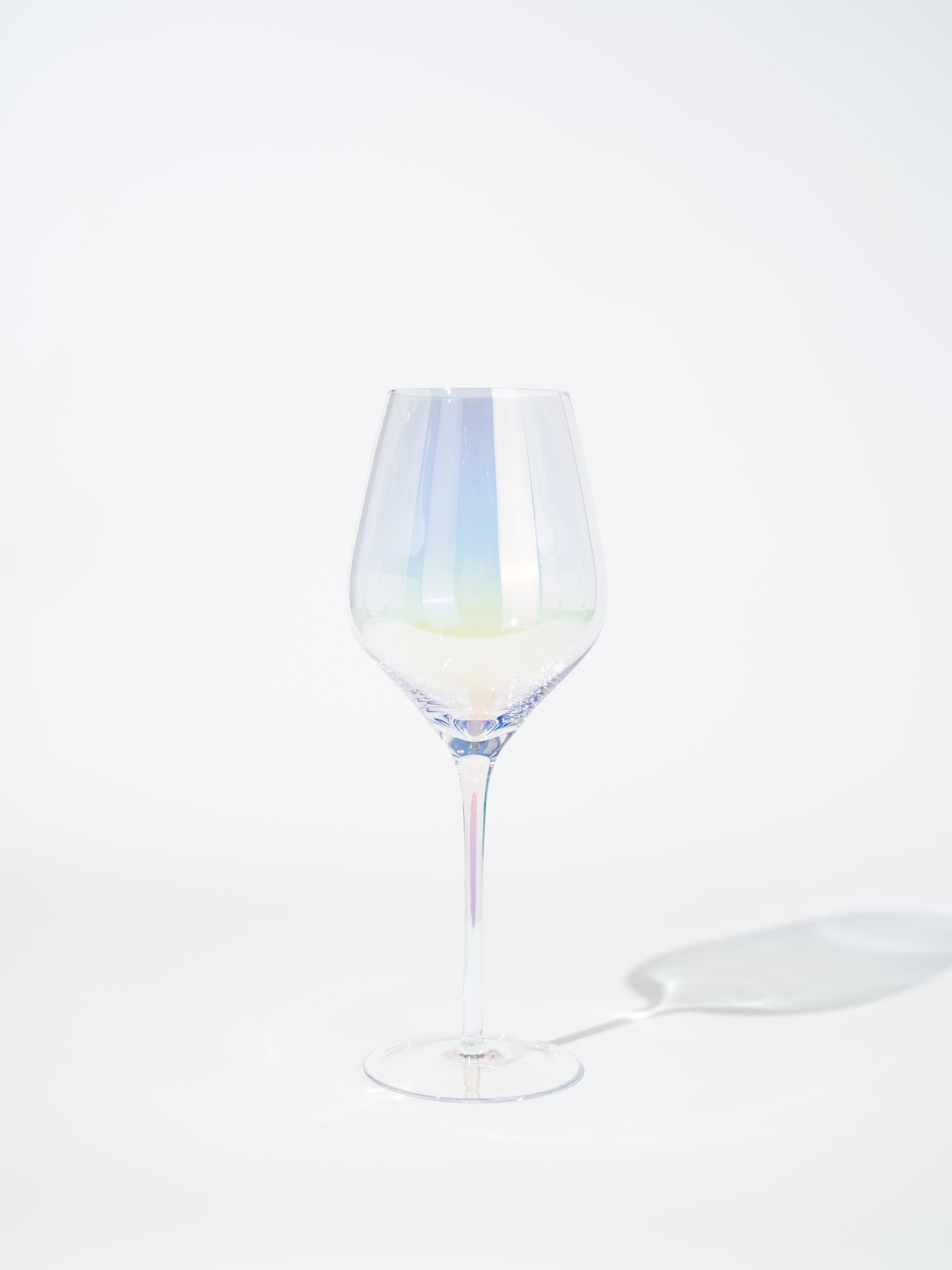 Amelia Iridescent Wine Glass