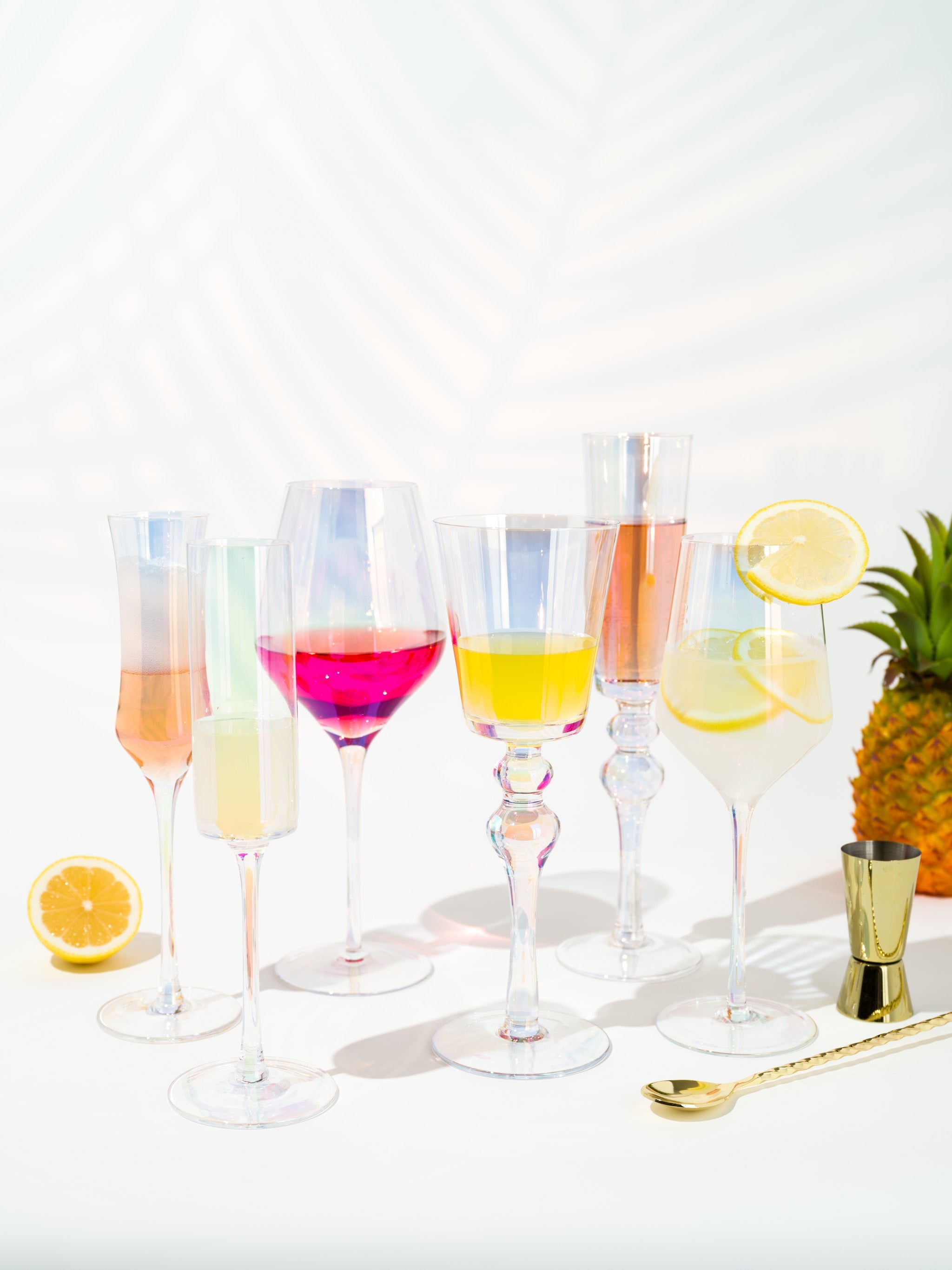 Amelia Iridescent Wine Glass