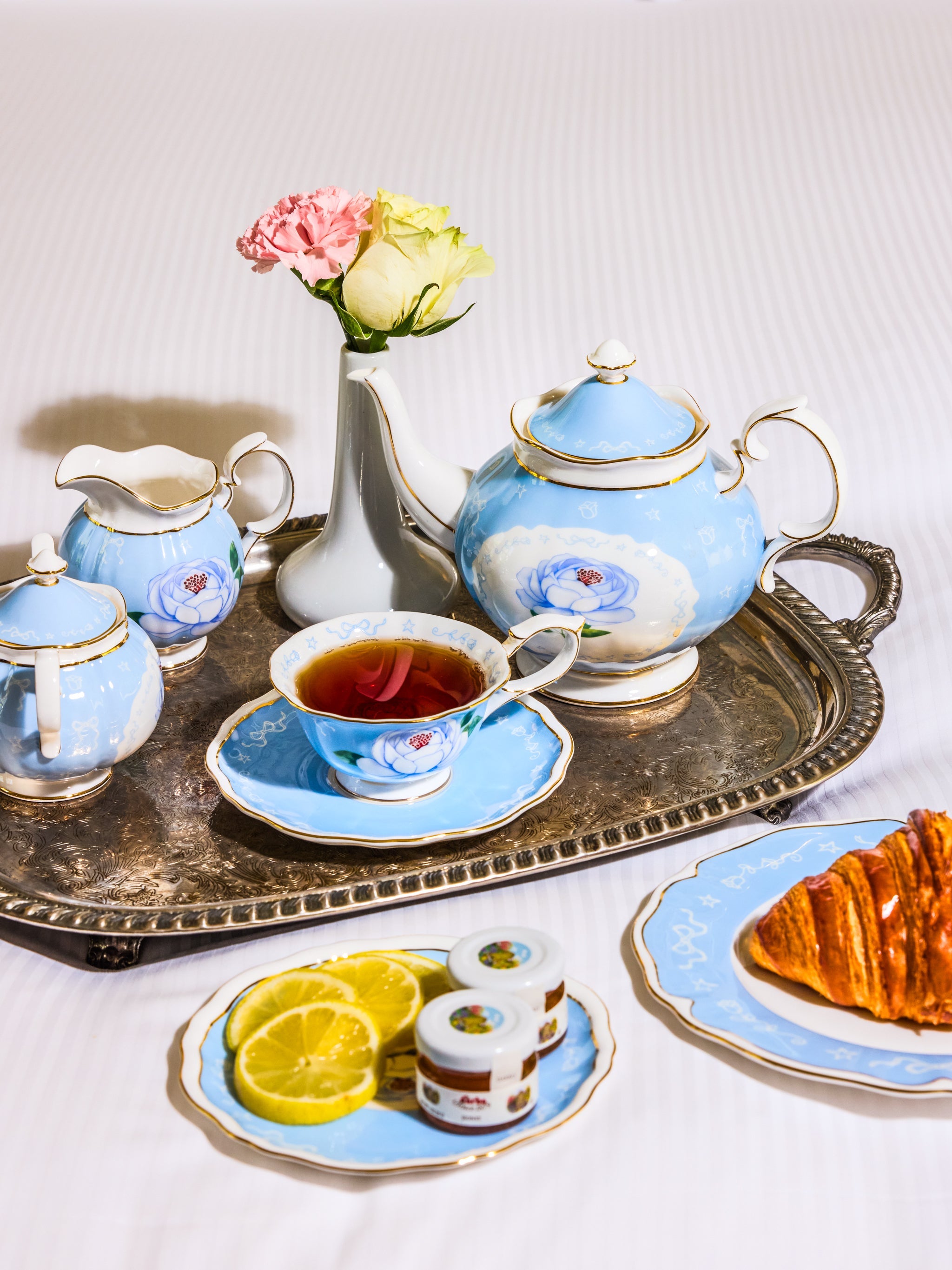 Marilyn Monroe Hollywood Bloom™ Limited Edition, Creamer, Baby Blue